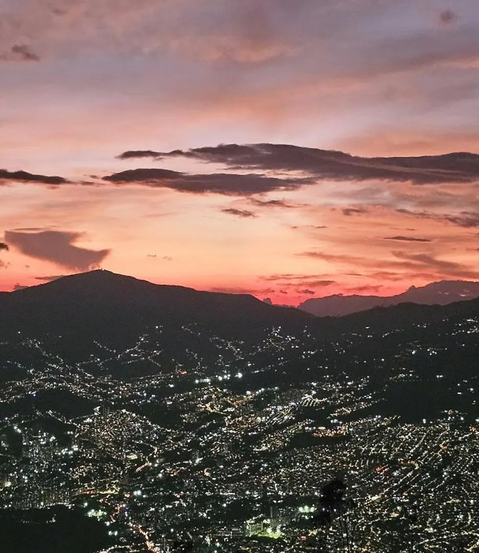 Glamping Sabia Con Wifi, Fogata Y Vistas De Medellin Villa Santa Elena  Chalet